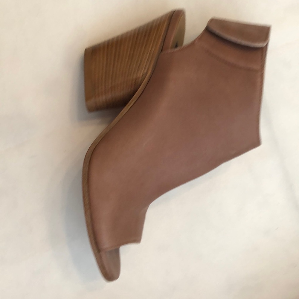 Steve By Steve Madden Natl Lea View 2